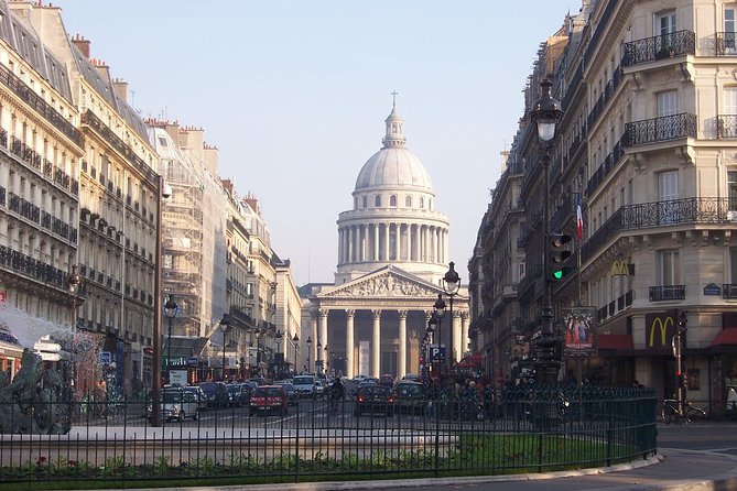 Latin Quarter Paris Private Tour - Walking with a guide: what you can expect from the route style
