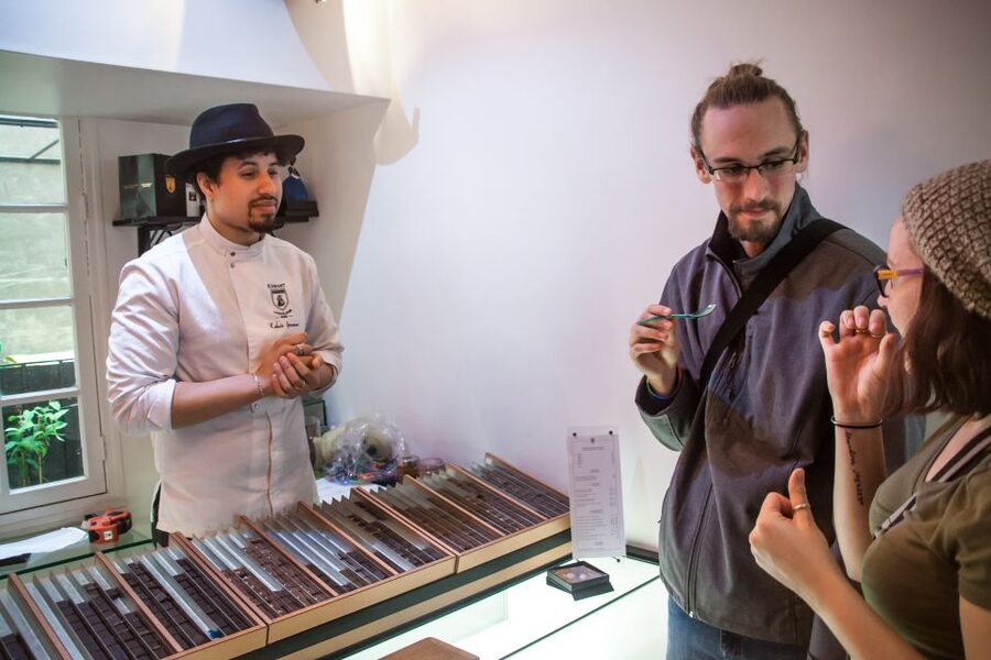 Le Marais: Pastry and Chocolate Food Tour - Price and what you’re actually paying for