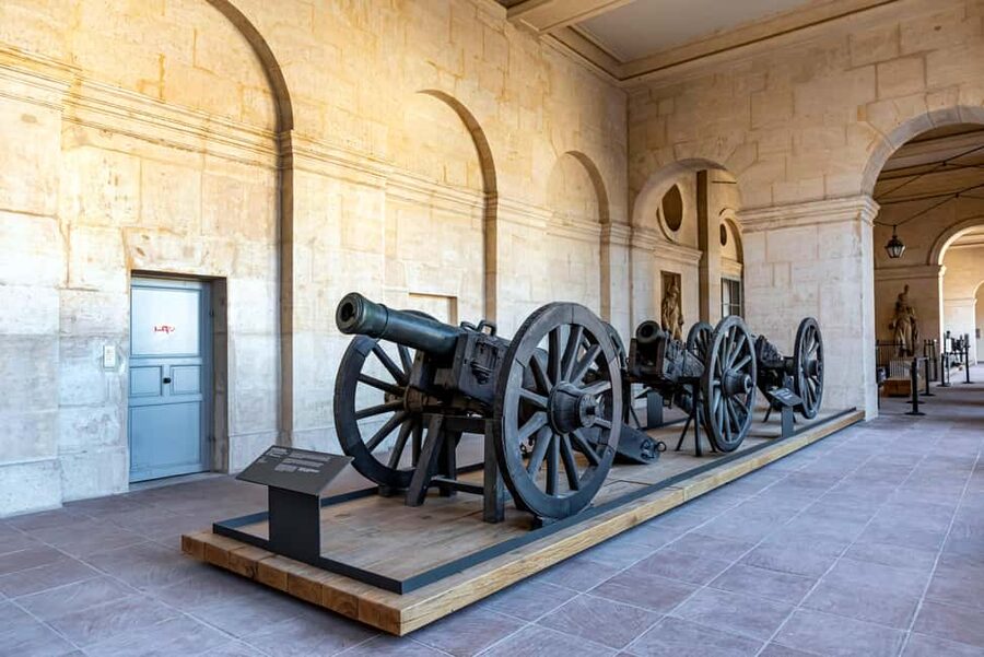 Les Invalides: Napoleon's Tomb & Army Museum Entry - Price and Value: What You Get for About $20