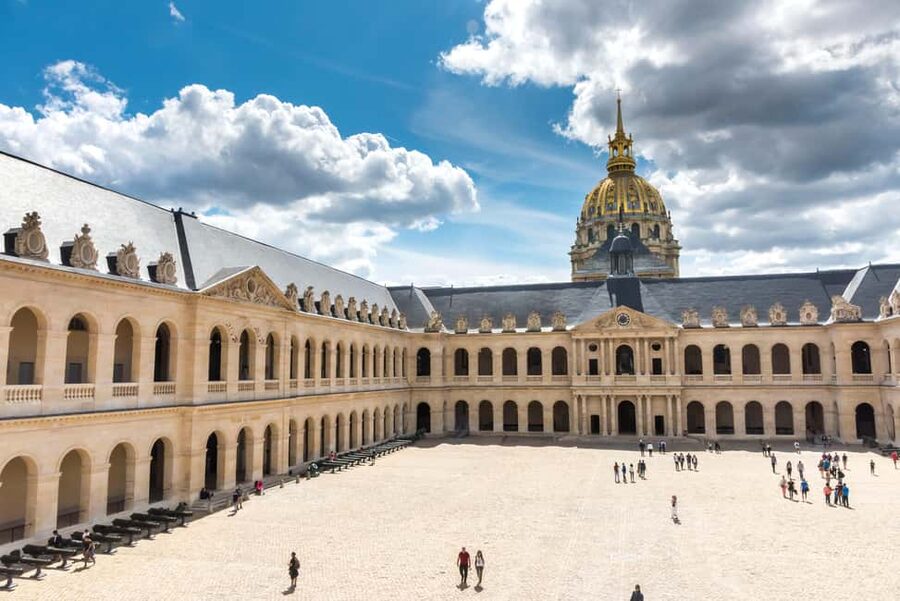 Les Invalides: Napoleon's Tomb & Army Museum Entry - Entering Without Losing Time: Tickets, Scans, and Smart Timing