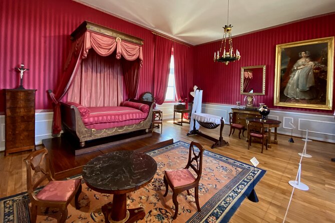 Live Guided Chenonceau, Chambord, Amboise Castles trip from Paris - Château Royal d’Amboise, Charles VIII, Gothic to Renaissance, and Leonardo’s connection