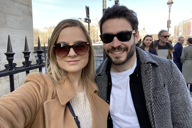 Live, Laugh, Love Along the Seine: Self-Guided Romantic Tour - What this Seine game is, and why it feels romantic
