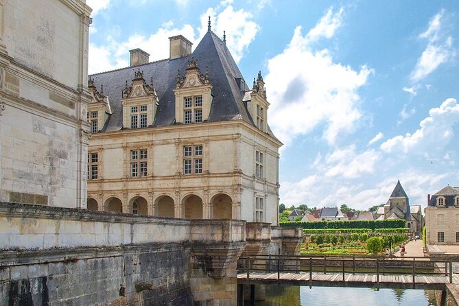 Loire 3 Best Castles with Wine Tasting Private trip from Paris - Value for the Price: Is $570.75 Per Person a Good Deal?