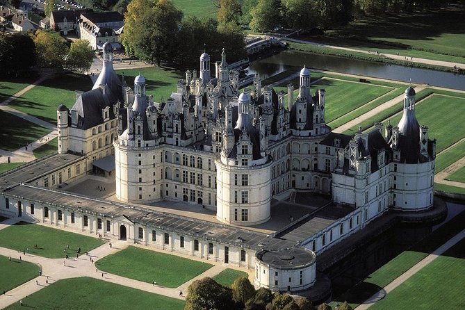 Loire Valley Castles Tour with Chambord and Chenonceau from Paris - How to Make the Timing Feel Less Rushed (Without Stress)