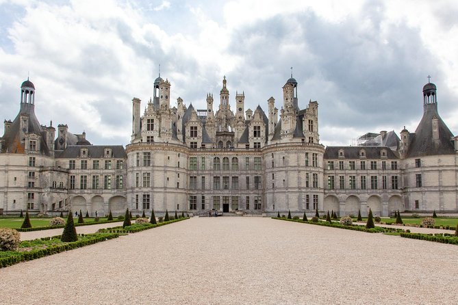 Loire Valley Chateaux from Paris Private Tour - The skip-the-line advantage at both chateaux