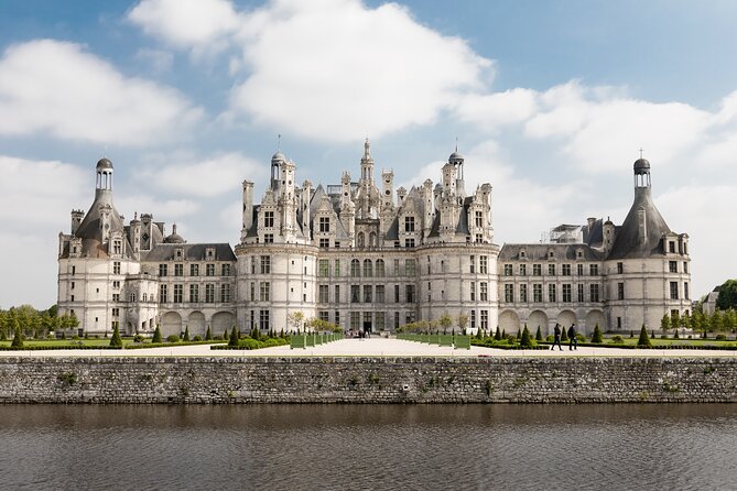 Loire Valley Private Day Trip with Chambord Winery Visit & Lunch - Château de Chambord: Audio Tour Time, Layout, and What to Expect Inside