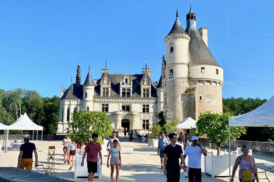 Loire Valley Royal Castles Small Group Day Trip from Paris - Hotel pickup at 07:30, then a comfy drive that sets the tone