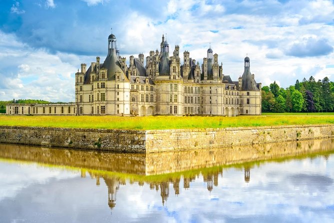 Loire Valley Wines and Castle Small Group Day Trip from Paris - Why This Loire Valley Day Trip Starts So Early From Paris