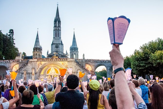 LOURDES : COME FOR A DAY - Private Day-trip from PARIS by High Speed Train - The early start: hotel pickup and TGV to Lourdes