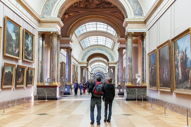 Louvre Access with a Multilingual Host - Seine Cruise: When the River Makes the City Click