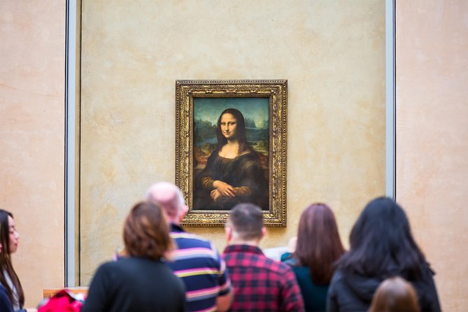 Louvre Access with a Multilingual Host - Mona Lisa Escort, Then Real Free Time