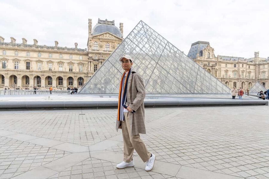 Louvre area photo shoot by Paris photographer - What You Get: 200+ Original High-Res JPEGs, Fast Delivery