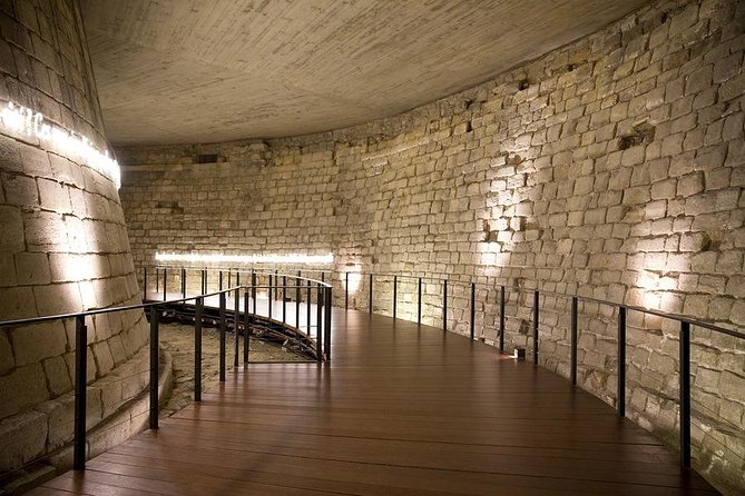 Louvre Essential Private tour - Private Louvre basics: what you get in 3 hours