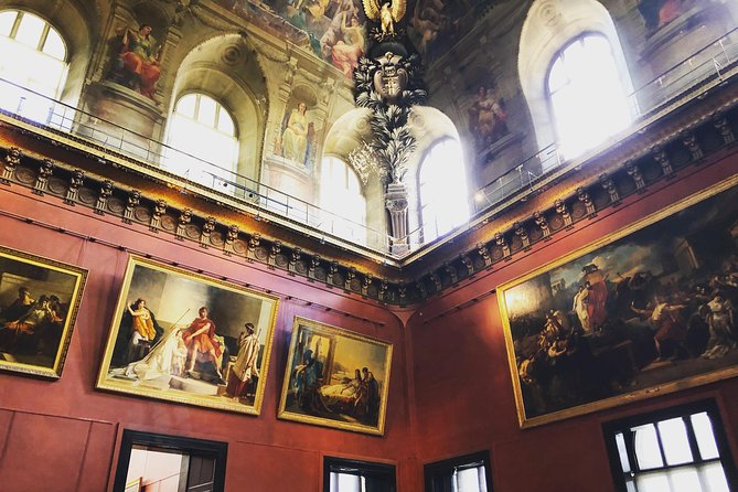 Louvre: Everything but the Mona Lisa - Limited to 6 Guests - Group size and Q&A: what “max 6” changes inside the museum