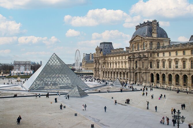 Louvre Exclusive Tour – Private Guide & Hotel Pickup in Paris - How a private guide turns the Louvre into your visit