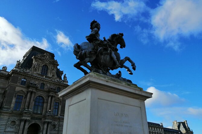 Louvre Highlights Tour for Kids Ticket Included - Entering the Louvre without the ticket-office detour
