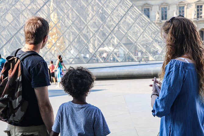 Louvre Late Opening Guided Tiny Group Tour - The pre-museum stops: modern architecture and an iconic metro start