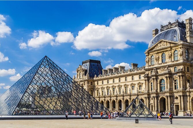 Louvre masterpieces in 2 hours - Meeting at Carrousel du Louvre, Then Getting Oriented Fast