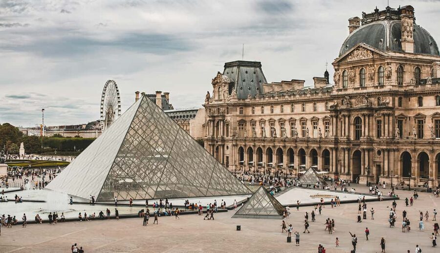 Louvre & Mona Lisa Small Group Tour with Reserved Entry - Winged Victory of Samothrace: why this stop deserves your attention