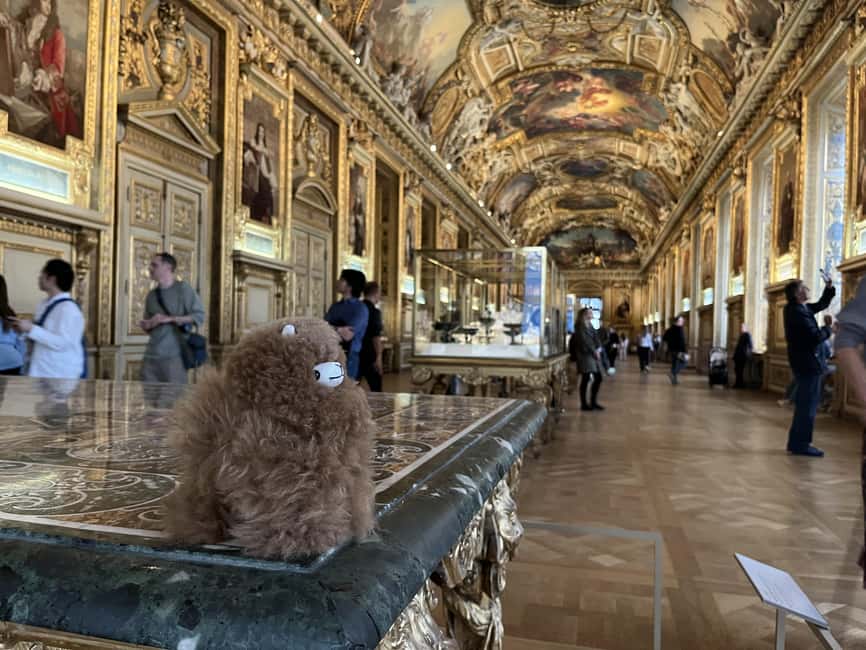 Louvre Museum Entry Ticket and Private Guided Tour - Artist backstories that make Caravaggio, Veronese, Da Vinci, and Botticelli click