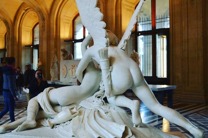 Louvre Museum Private 2-h Tour on Italian Art and masterpieces - A Louvre Tour That Speaks Italian Art, Not Random Gallery Noise