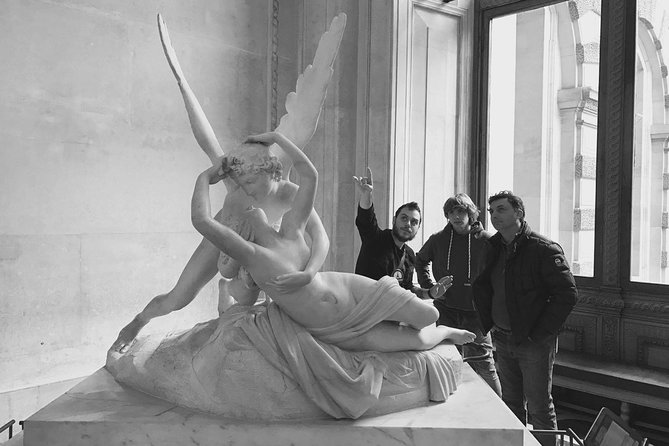 Louvre Museum Private 2-h Tour on Italian Art and masterpieces - Where the Tour Fits in a Busy Paris Day