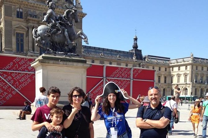 Louvre Museum Private 2-h Tour on Italian Art and masterpieces - Meeting at Cour Carrée and Getting Inside Smoothly