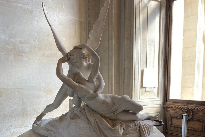 Louvre Museum Private Guided Tour - Where You Meet at the Louvre Pyramid and Why Timing Matters