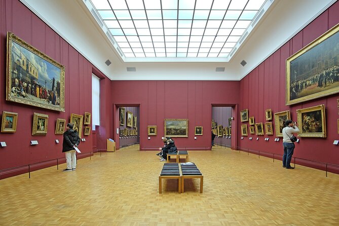 Louvre Museum Reserved Ticket - Entering Through the Glass Pyramid: The Start Matters