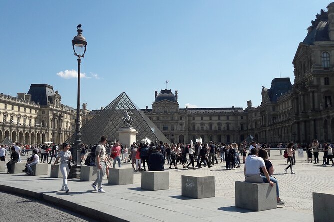 Louvre Museum Timed Entry Ticket with Audio Guide in 4 languages - What you should expect on the ground