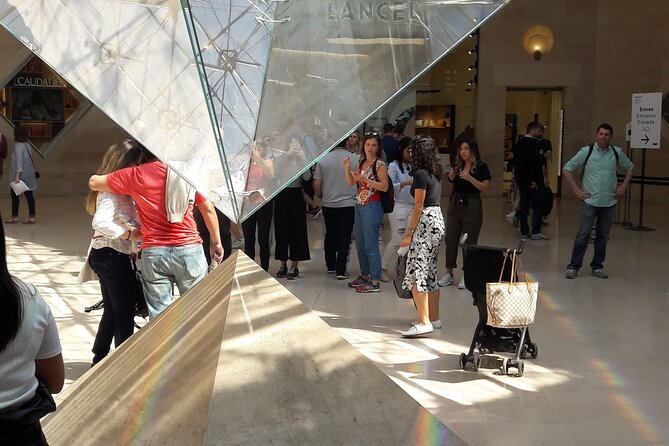 Louvre Museum Timed Entry Ticket with Audio Guide in 4 languages - Your Louvre time, how to plan a smart route in 1 to 3 hours