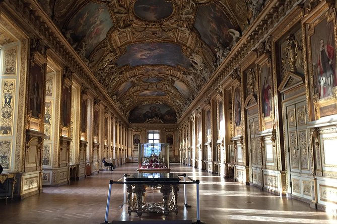 Louvre Private Tour - Headsets, pacing, and the value of a guide who answers questions