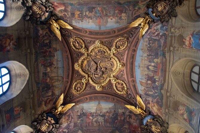 Louvre Private Tour – The Essentials and More with Expert Guide - How to handle crowds, security, and museum fatigue