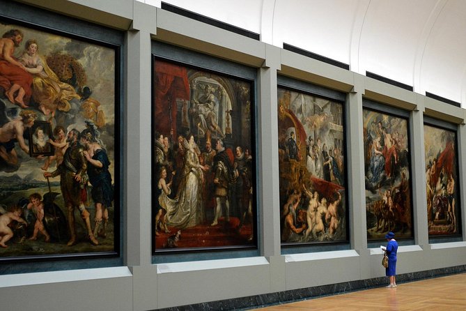 Louvre Private Tour With Hotel Pickup - What the headsets and private format change for you