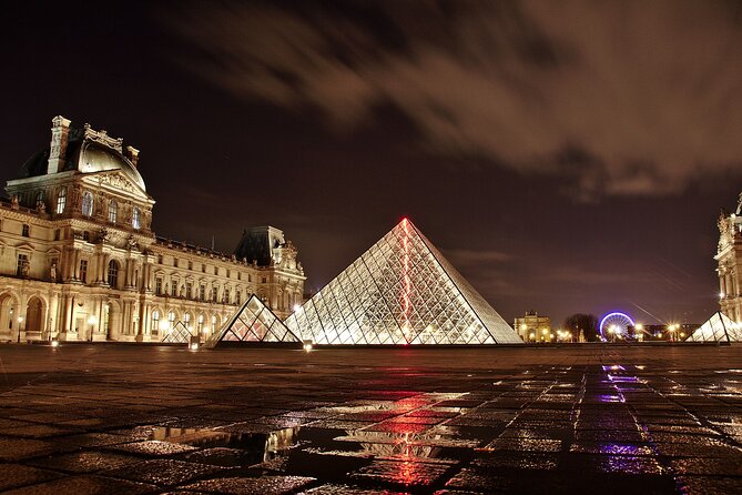 Louvre Skip The Line, Ticket included, PRIVATE or SMALL GROUP. - Meeting at the Louvre Pyramid for Fast-Track Entry