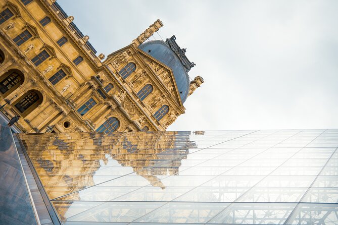 Louvre Treasures Private Experience – Languages Available - Entering the Louvre Fast: Skip the Line and Start at the Pyramid