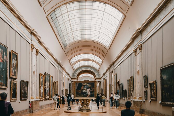 Louvre Treasures Private Experience – Languages Available - Languages, Group Size, and the Group-Only Advantage