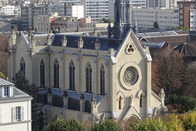 Lupin's Footsteps: A Self-Guided Walking Tour in Paris - Catacombs of Paris and Netflix filming links, without going underground