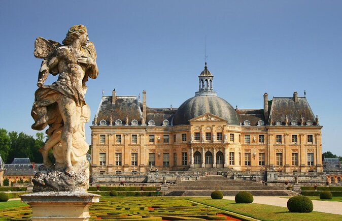 Luxury Evening Dining Experience at Chateau de Vaux-le-Vicomte - Key Things to Know Before You Go