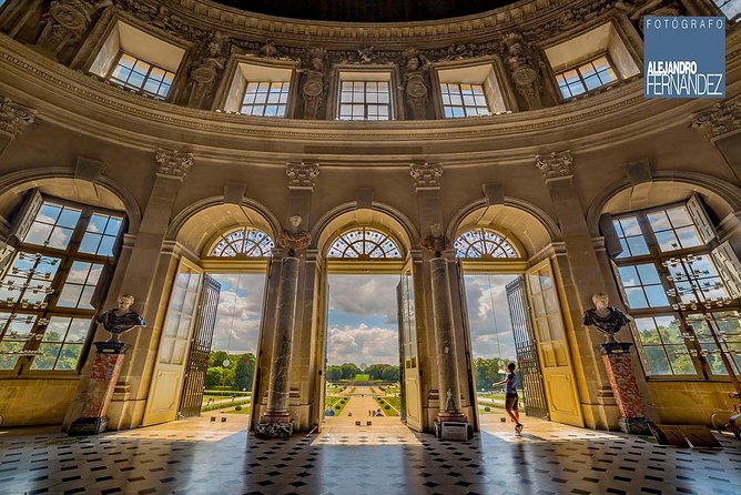 Luxury Evening Dining Experience at Chateau de Vaux-le-Vicomte - Why Vaux-le-Vicomte After Dark Feels Like a Movie Set
