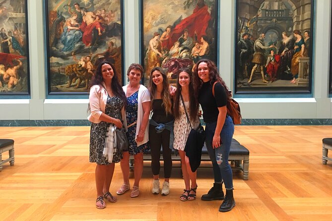 Mamma Mia! Paris Louvre Museum Guided Tour Kid-Friendly Activity - Who should book this Louvre kid-friendly tour?