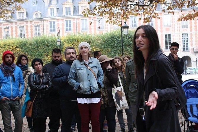 Marais District 2-Hour Private Walking Tour in Paris - Le Marais streets: where modern Paris meets layered neighborhoods