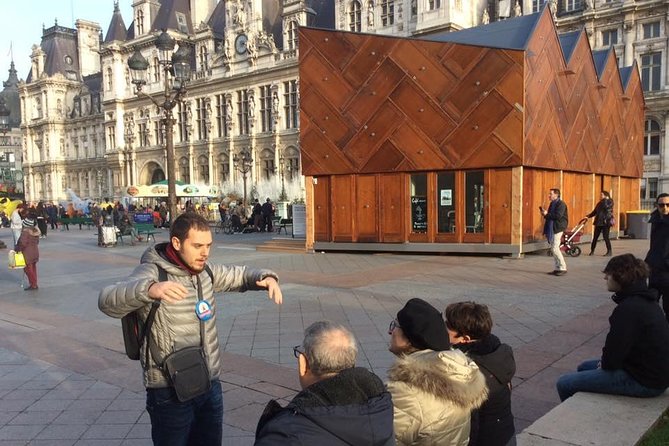 Marais District 2-Hour Private Walking Tour in Paris - Centre Pompidou from outside: getting the bigger picture