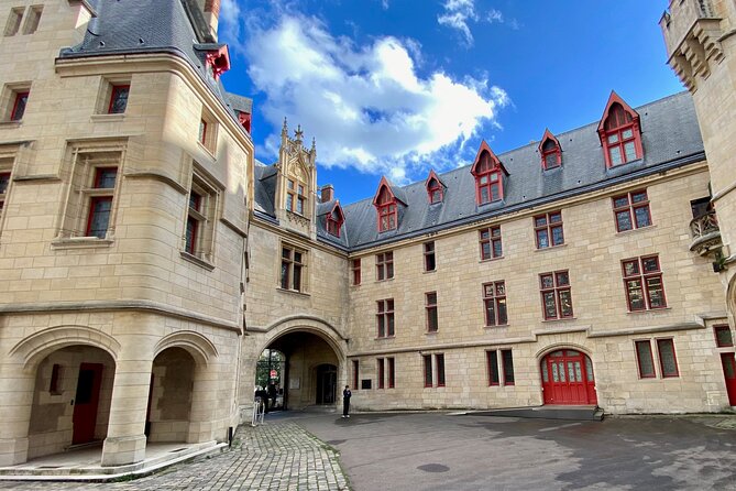 Marais HiddenTreasures, audioguided walking tour - How the Rewind app guides you without constant screen-checking