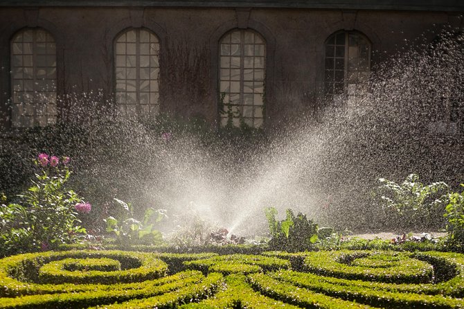 Marais semi private walking tour - Stop by stop: what each moment is really for