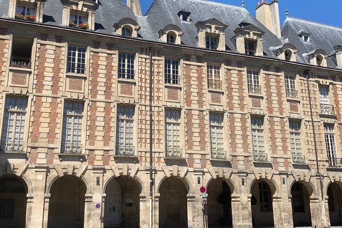 Marais Tour With a Local - Stop 2: Place des Vosges, Paris’s 1605 square moment