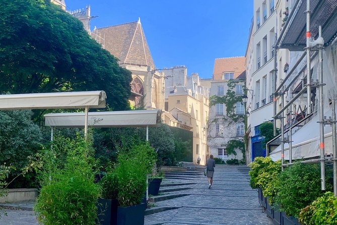 Marais Tour With a Local - Walking logistics that make the experience smoother