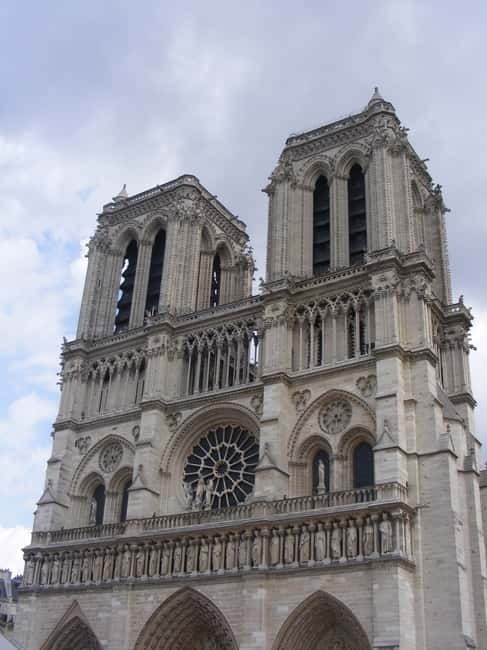 Medieval Paris Private Walking Tour - Hotel de Cluny: abbots, the Museum of the Middle Ages, and street clues