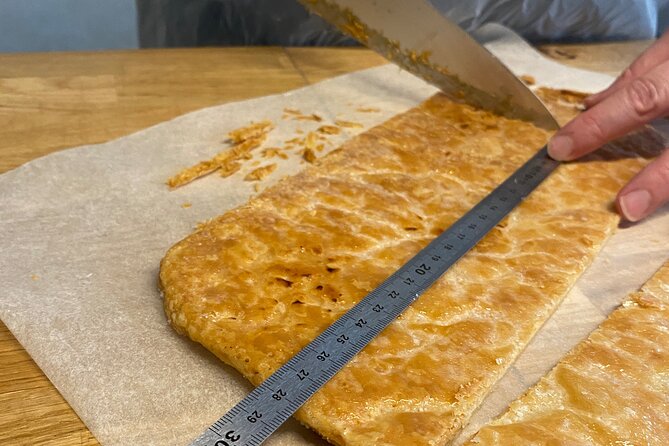 Mille Feuille Napoléon Pastry Class in Paris - Maison Fleuret at 7 Rue de Béarn: location, vibe, and what to expect when you arrive
