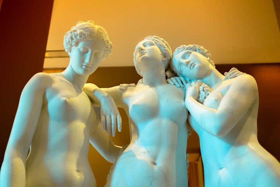 Mona Lisa & Treasures: 6-people Max Louvre Experience - Why a 6-Person Louvre Tour Changes Everything